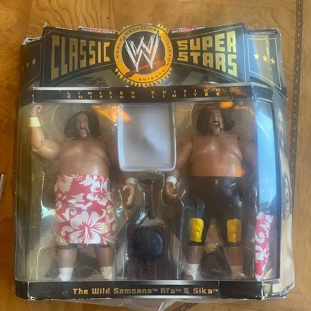 WWE Classic Superstars The Wild Samoans Afa & Sika 2-Pack – Limited Edition